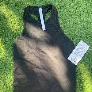 NWT Lululemon tank